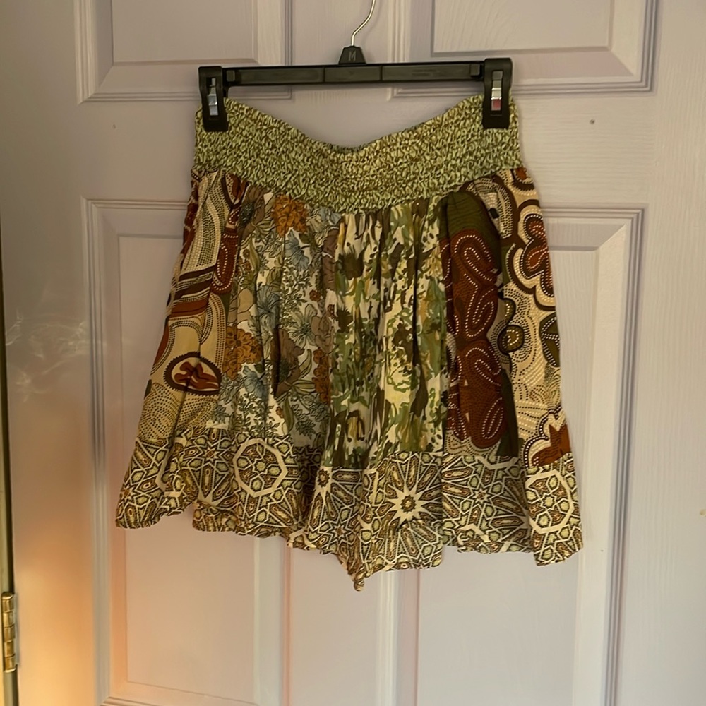 Stretch Waist mini skirt